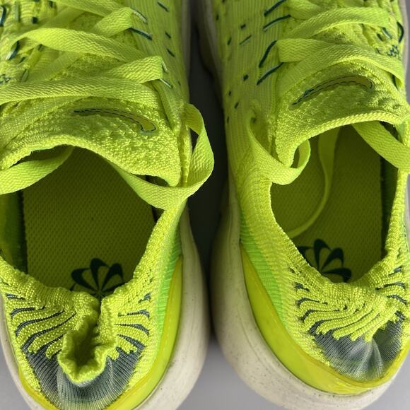 Nike Space Hippie 04 Womens Size 7.5 Green Flyknit Running Sneaker Athletic Shoe - Picture 8 of 9
